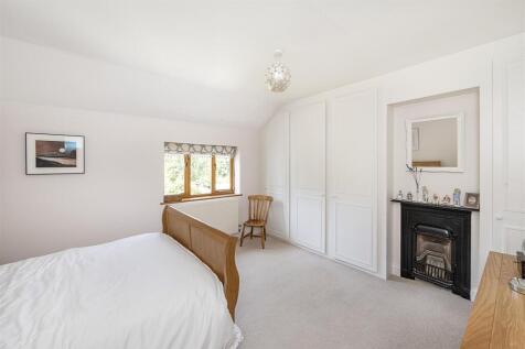 48-kimpton-Road-02.jpg
