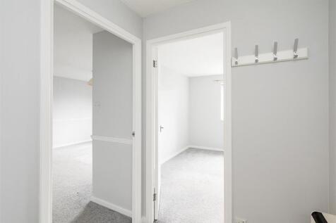 4-Robin-Court-07.jpg