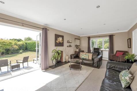 20-Lybury-lane-19.jpg