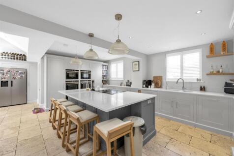 47-roundwood-park-09.jpg