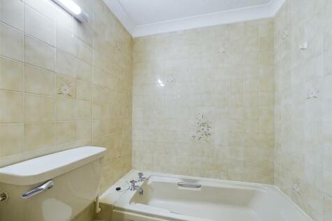 CAM03358G0-PR0102-STILL002.jpg