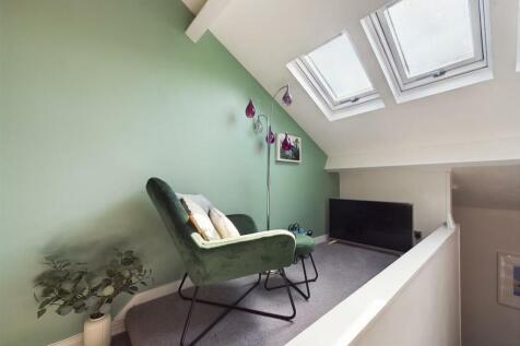 CAM03358G0-PR0108-STILL003.jpg
