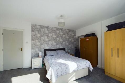 CAM03358G0-PR0125-STILL008.jpg