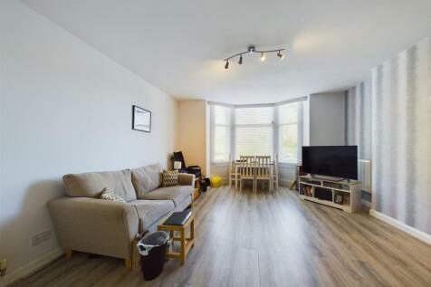 CAM03358G0-PR0125-STILL014.jpg