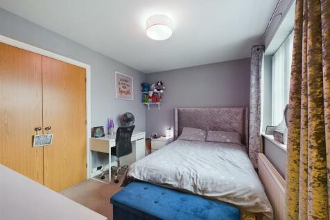 CAM03029G0-PR0011-STILL013.jpg