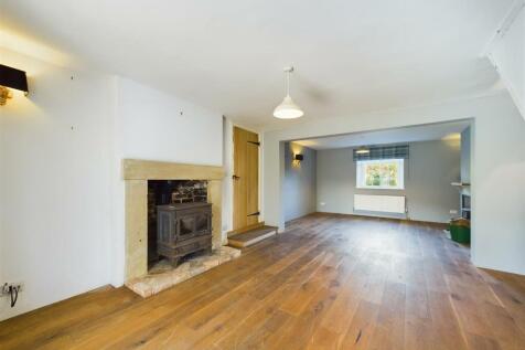 CAM03358G0-PR0135-STILL020.jpg