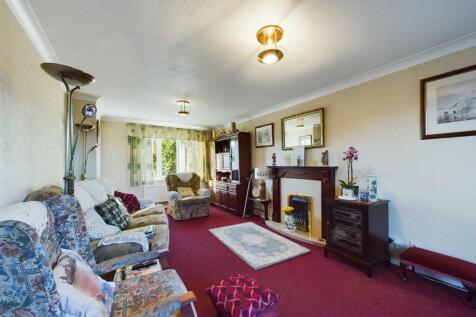 CAM03358G0-PR0148-STILL012.jpg