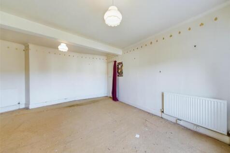 CAM03358G0-PR0171-STILL015.jpg