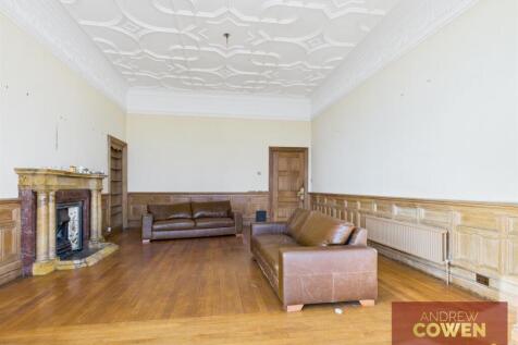 CAM03358G0-PR0199-STILL006.jpg
