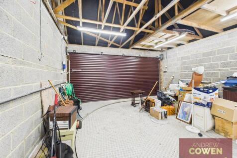 CAM05382G0-PR0013-STILL024.jpg