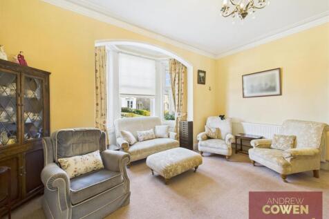 CAM05382G0-PR0005-STILL003.jpg