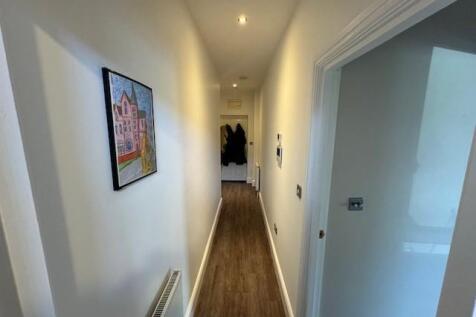 hallway.jpg