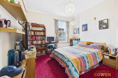 CAM05382G0-PR0028-STILL003.jpg