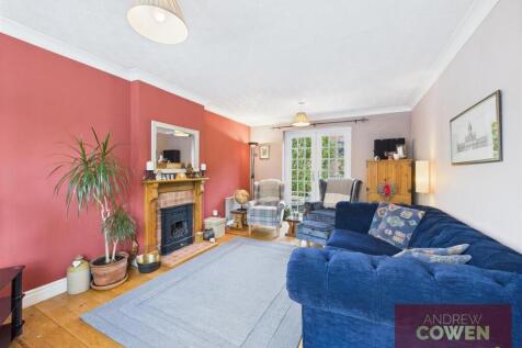 CAM05382G0-PR0039-STILL013.jpg