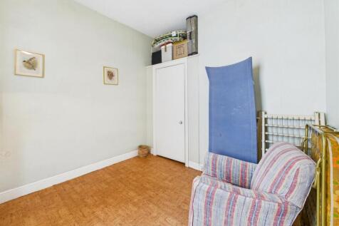CAM05382G0-PR0062-STILL017.jpg
