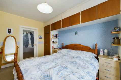CAM03358G0-PR0127-STILL044.jpg