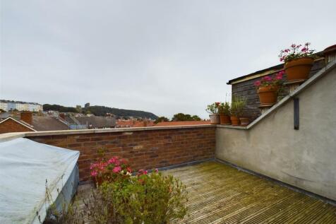CAM03358G0-PR0127-STILL058.jpg