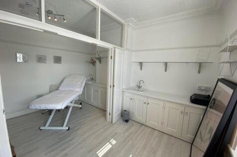 Beauty Room