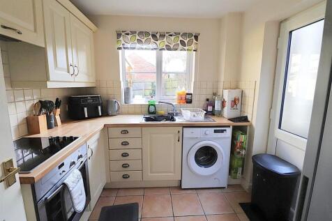 Kitchen2.jpg
