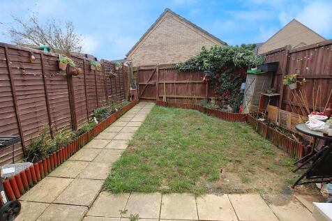 11 Howards Garden.JPG