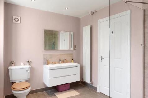 En Suite 2.jpeg