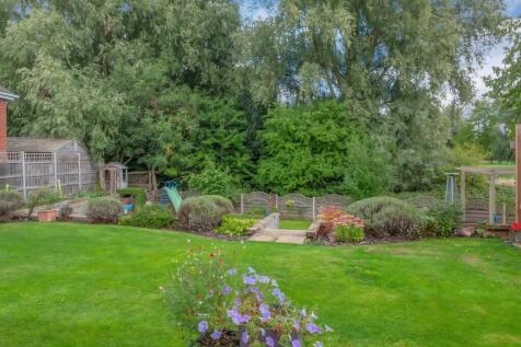 Rear garden.jpeg