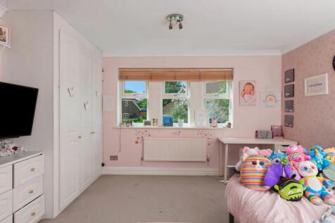 Bed 3.jpeg