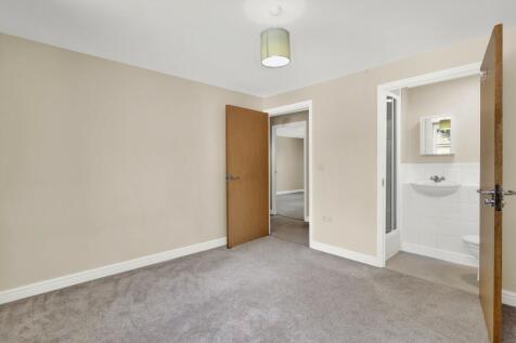 Principal bedroom