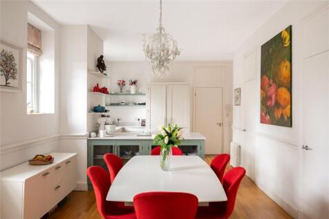 Dining / Kitchen