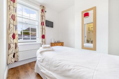 5 &amp; 6 London Road (Spalding)-29.jpg