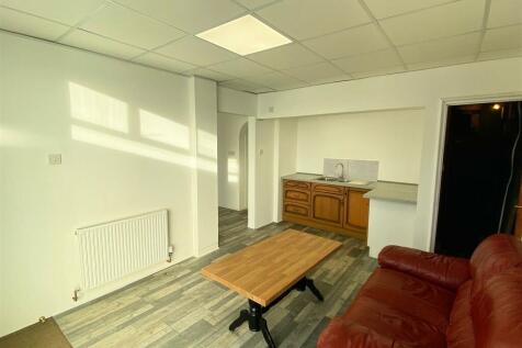 Flat 1
