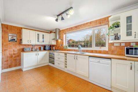 51 Mountbatten Avenue (Pinchbeck)-21.jpg