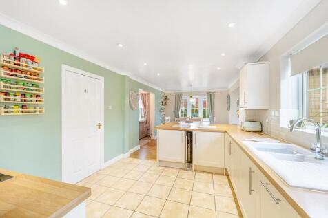 1 Belisana Road (Spalding)-21.jpg