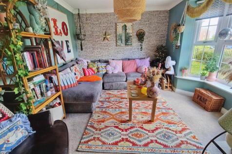 Playroom/Office/Family Room