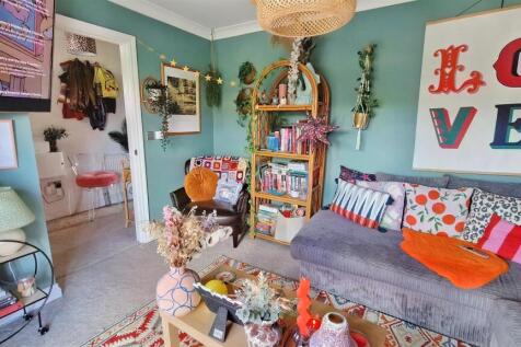 Family Room 2.jpg