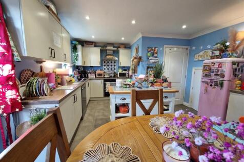 Kitchen photo circus 3.jpg