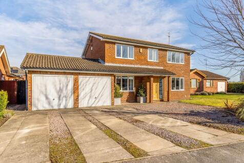 7 Wheatsheaf Close (Holbeach)-2.jpg