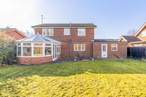 7 Wheatsheaf Close (Holbeach)-15.jpg