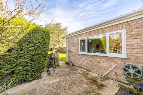 78 Sherwood Drive (Spalding)-4.jpg