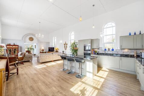 Open Plan Living/Dining Room