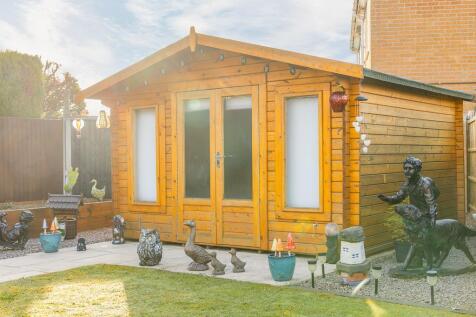 51 Aintree Drive (Spalding)-15.jpg