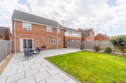 24 Horseshoe Road (Spalding)-10.jpg