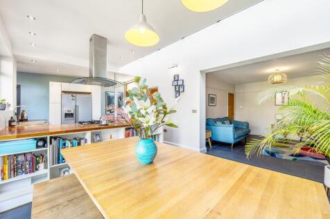 Open Plan Living/Kitchen