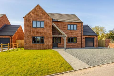 Bernhards Close, Town Dam Lane Development (Doning