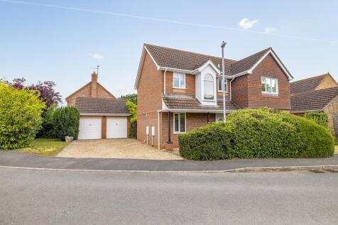 3 Russel Drive (Spalding)-1.jpg