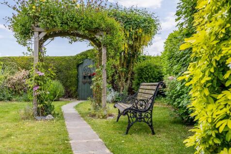 12 North Parade (Holbeach)-15.jpg
