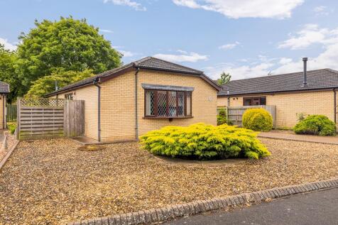 27 Rembrandt Way (Spalding)-1.jpg