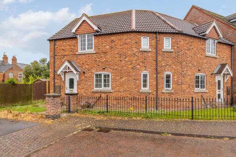 51 Woodrow Place (Spalding)-2.jpg
