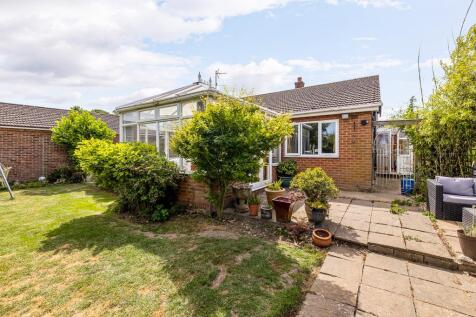 The Beeches, 9a Seas End Road (Moulton Seas End)-1