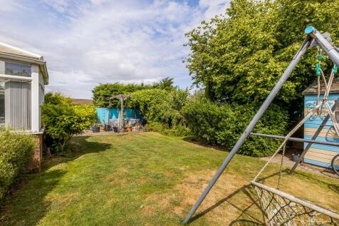 The Beeches, 9a Seas End Road (Moulton Seas End)-1